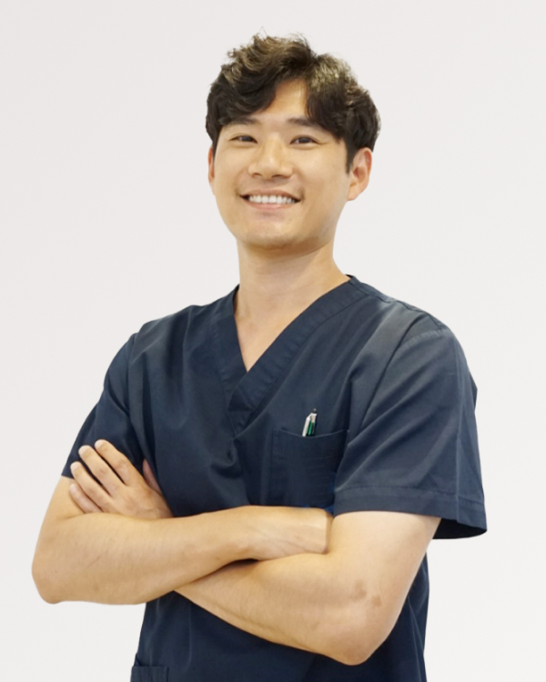 윤성욱 원장